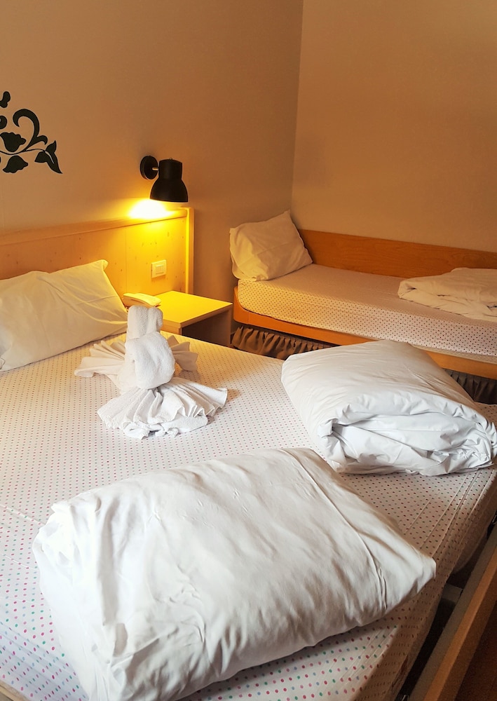 

Bari - Dimaro - Smart Hotel Renzi