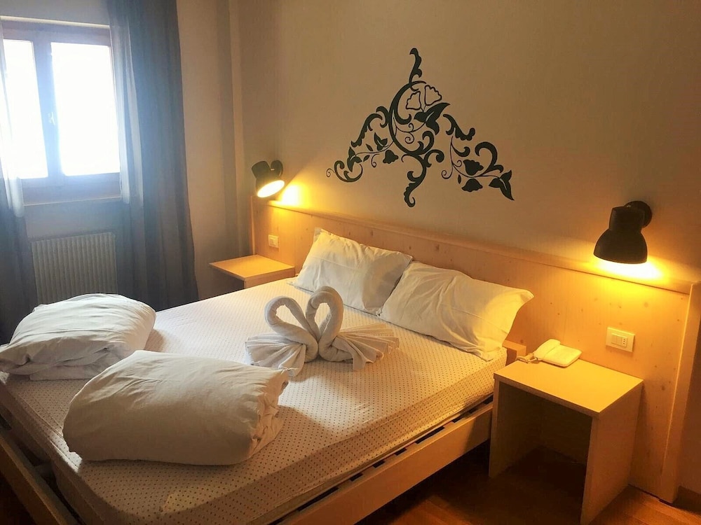 

Bari - Malè - Smart Hotel Renzi