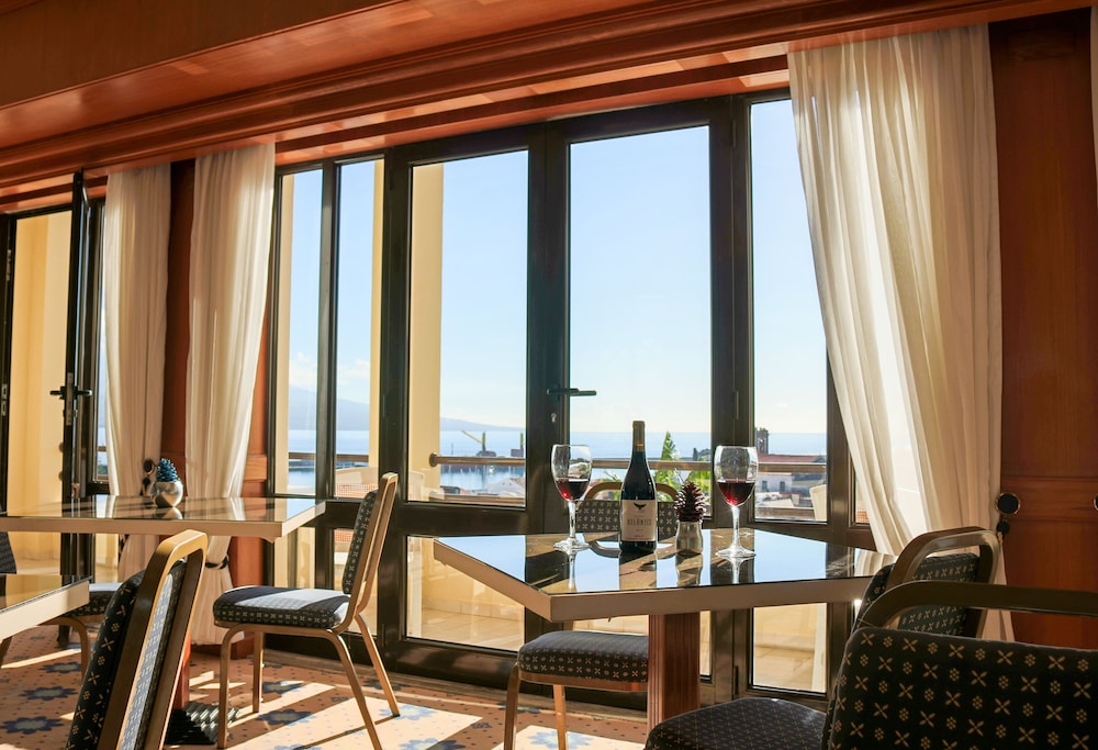 

Milano - Isola Di Fayal - Hotel Horta
