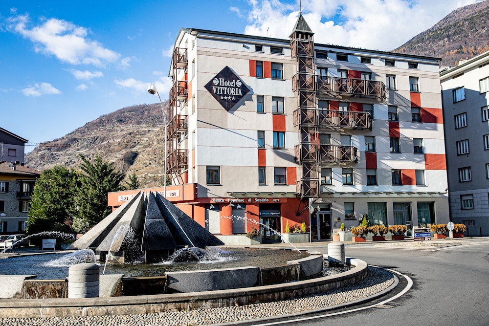 

Catania - Sondrio - Hotel Vittoria