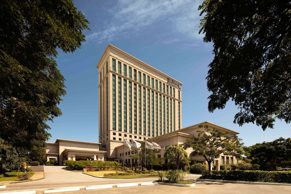 

Roma - Cebu City - Radisson Blu Cebu