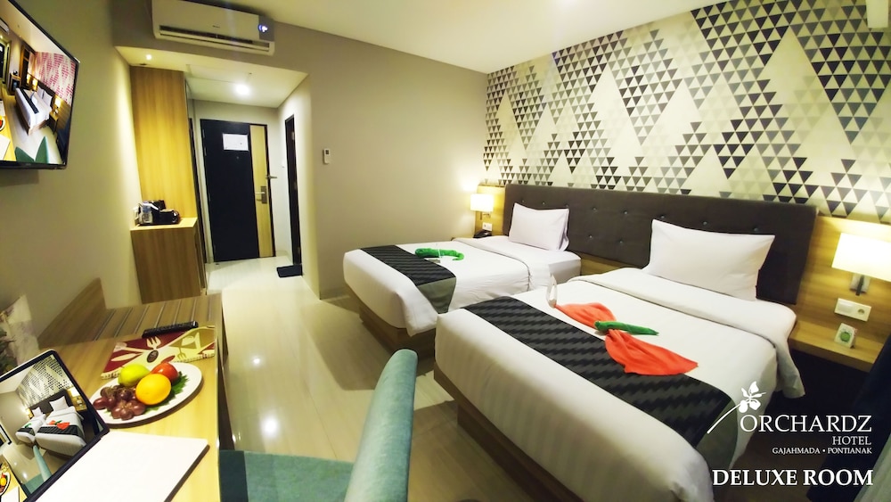 

Roma - Pontianak - Orchardz Hotel Gajah Mada