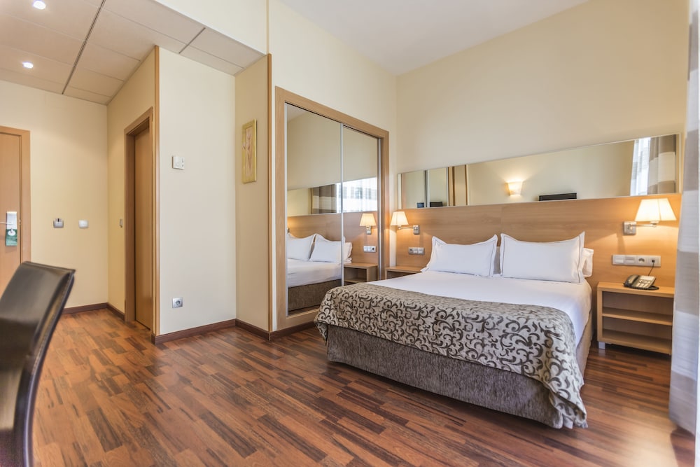 

Napoli - Sitges - Hotel Desitges