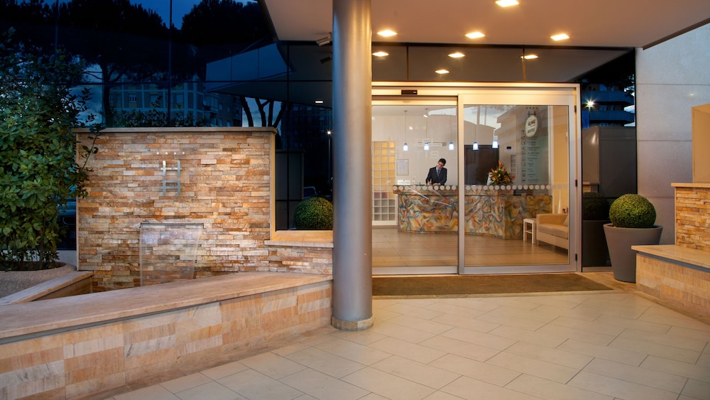 

Catania - Ciampino - Hotel Artis