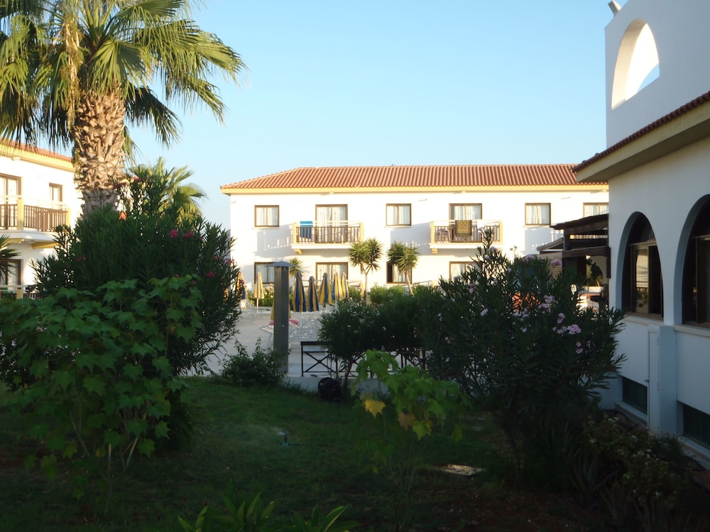 

Verona - Ayia Napa - Cosmelenia Hotel Apartments