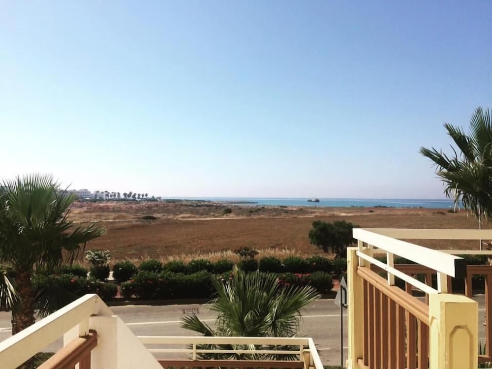 

Bari - Ayia Napa - Cosmelenia Hotel Apartments