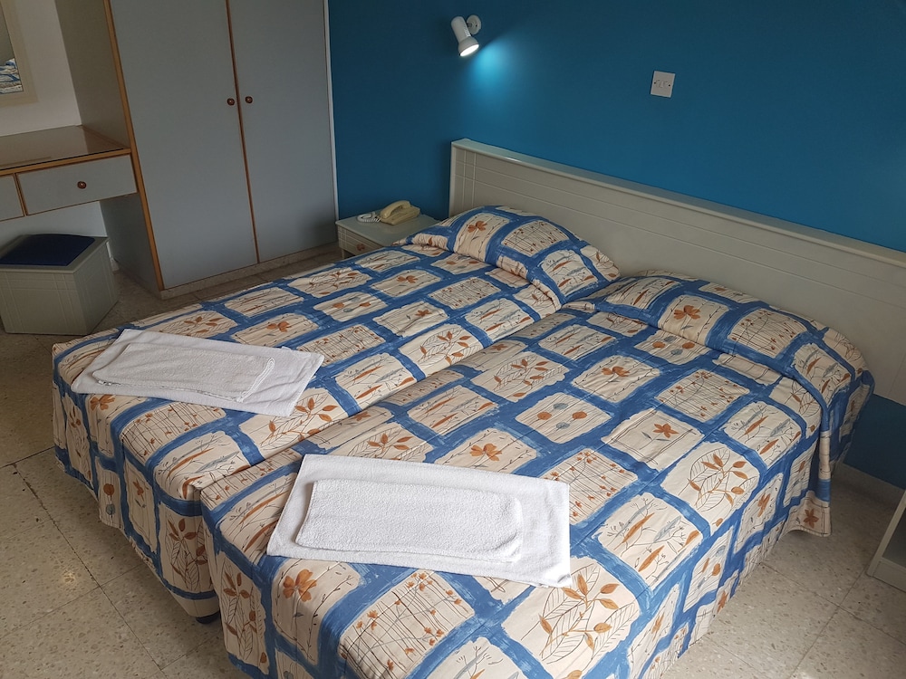 

Palermo - Ayia Napa - Cosmelenia Hotel Apartments