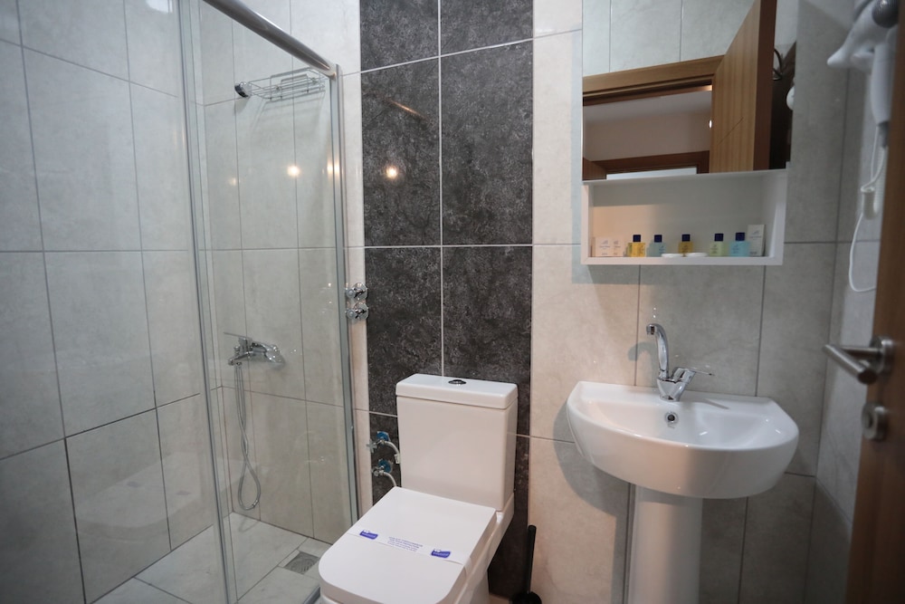 

Roma - Yalova - Beksiti Hotel