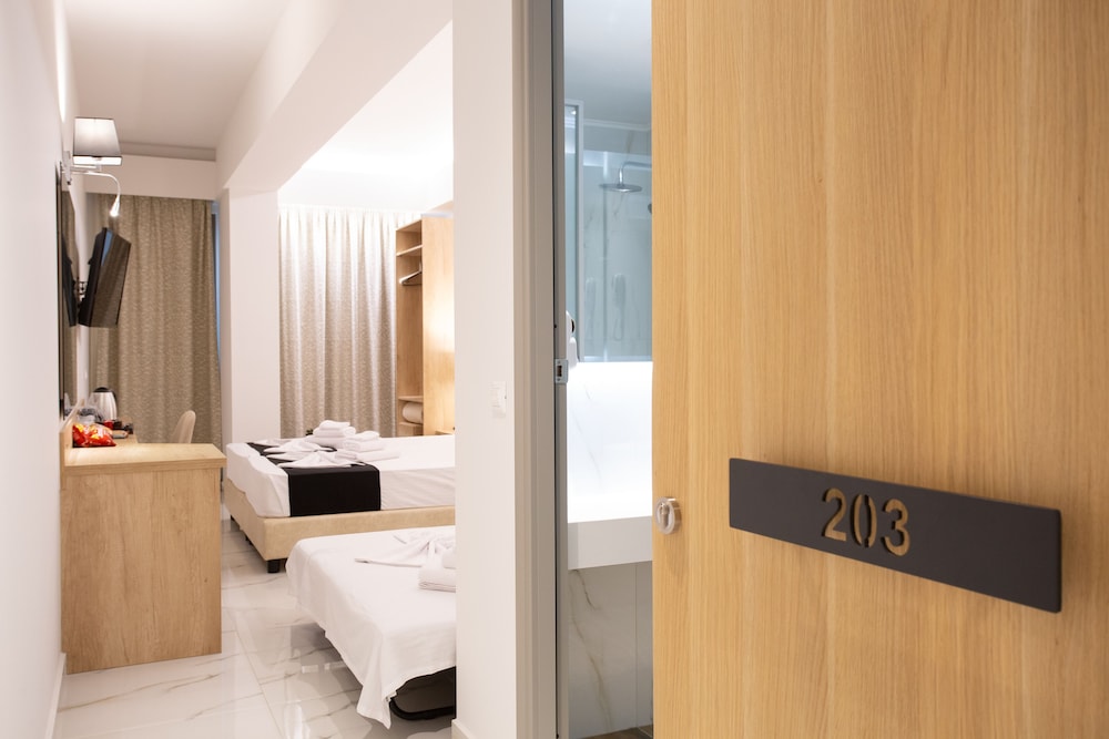 

Roma - Kokkíni Khánion - Marvel Deluxe Rooms