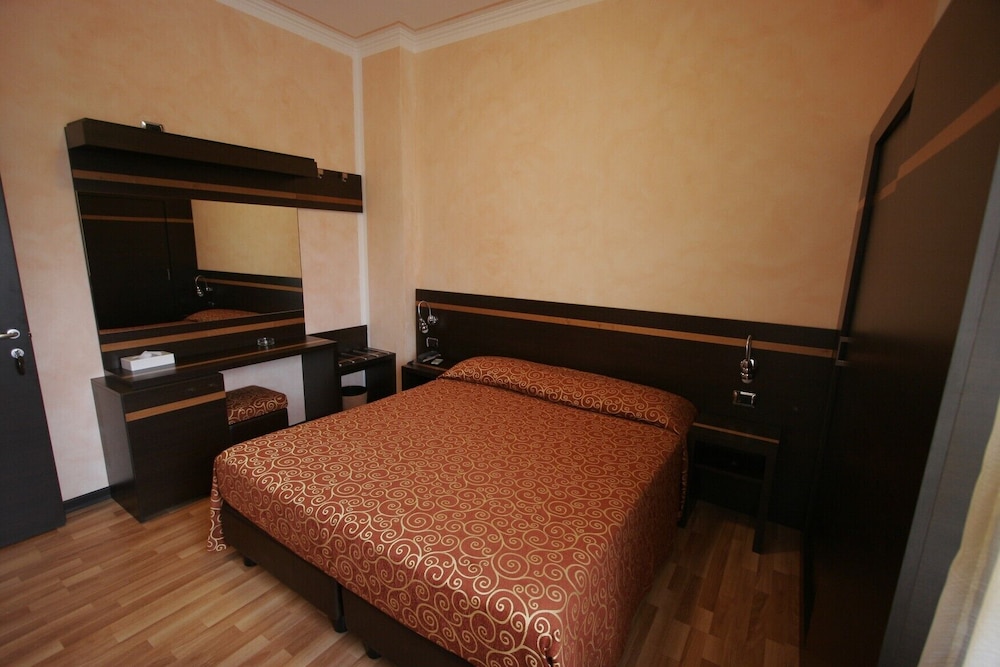 

Napoli - Umbria, Italia - Hotel Fina