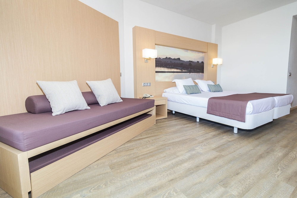 

Genova - Can Picafort - Eix Lagotel Holiday Resort