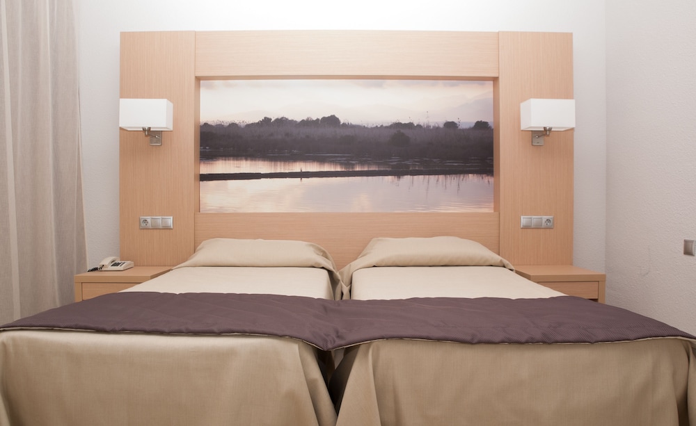 

Roma - Puerto De Alcudia, Mallorca - Eix Lagotel Holiday Resort