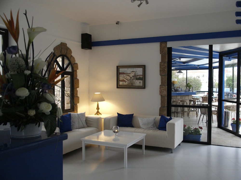 

Venezia - Cipro - Hilltop Gardens Hotel Apartments