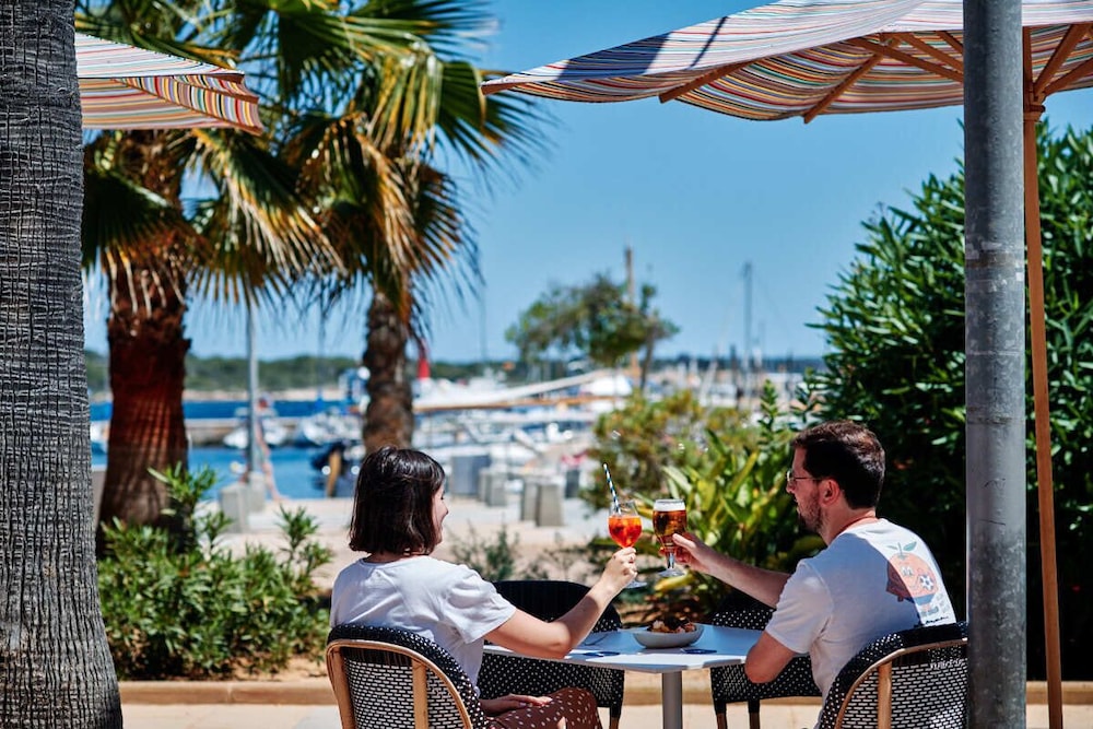 

Cagliari - Colonia Sant Jordi - Hotel Honucai