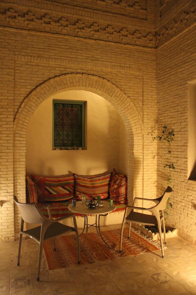 

Palermo - Tozeur - Dar Saida Beya Tozeur Guest House