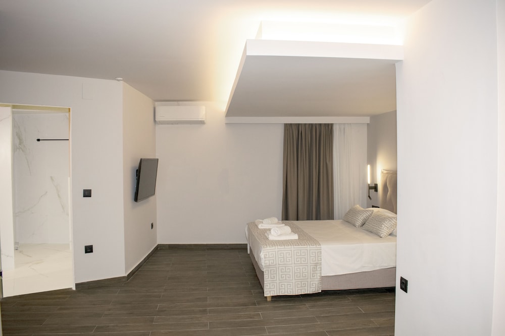 

Verona - Rethymno - Elina Hotel Apartments