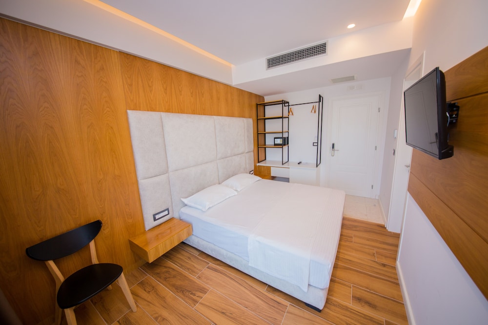 

Torino - Costa albanese - Inada Hotel Ksamil