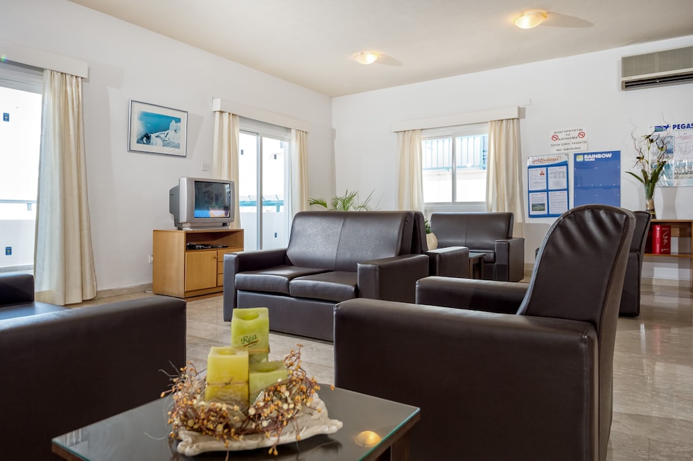 

Milano - Paphos - Sunny Hill Hotel Apartments