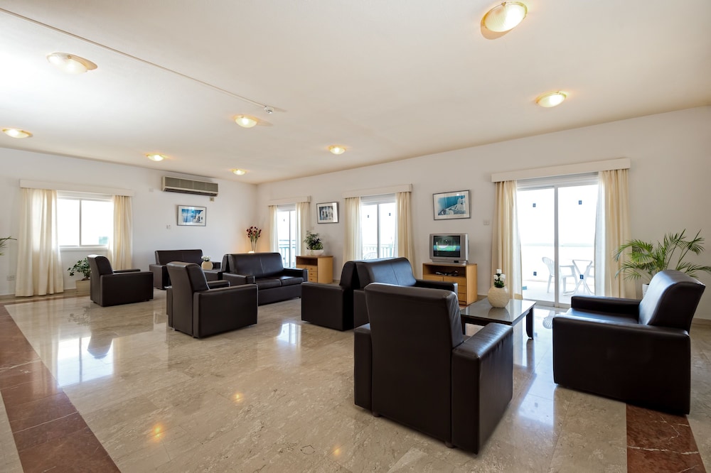 

Roma - Paphos - Sunny Hill Hotel Apartments
