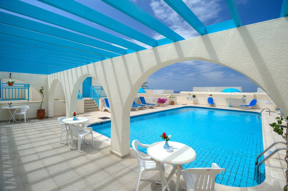 

Roma - Paphos - Sunny Hill Hotel Apartments