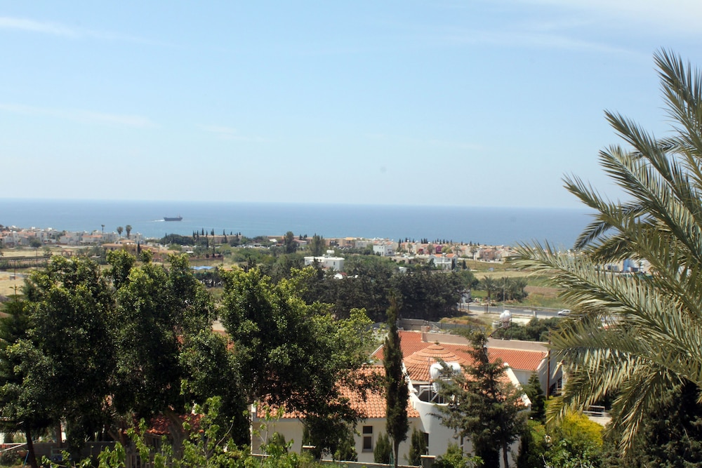 

Roma - Paphos - Sunny Hill Hotel Apartments