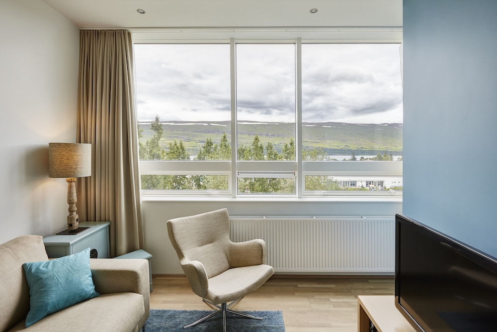 

Bologna - Akureyri - Akureyri - Berjaya Iceland Hotels
