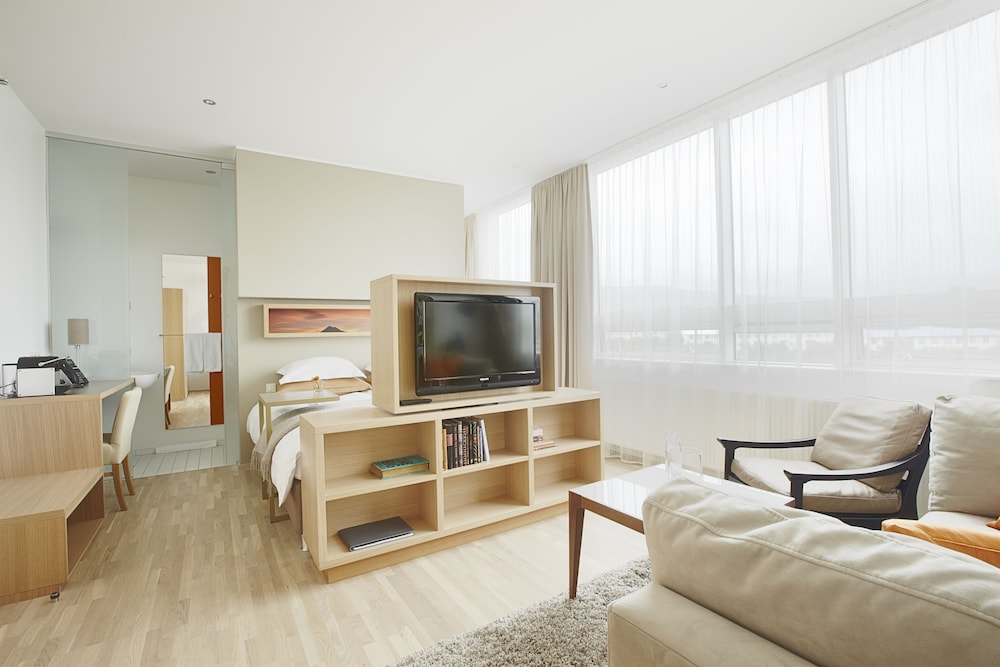 

Venezia - Akureyri - Akureyri - Berjaya Iceland Hotels