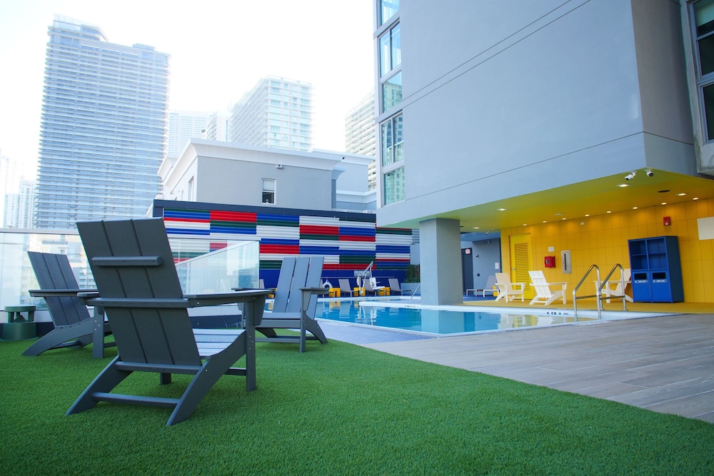 

Cagliari - Key Biscayne - Hotel Indigo Miami Brickell