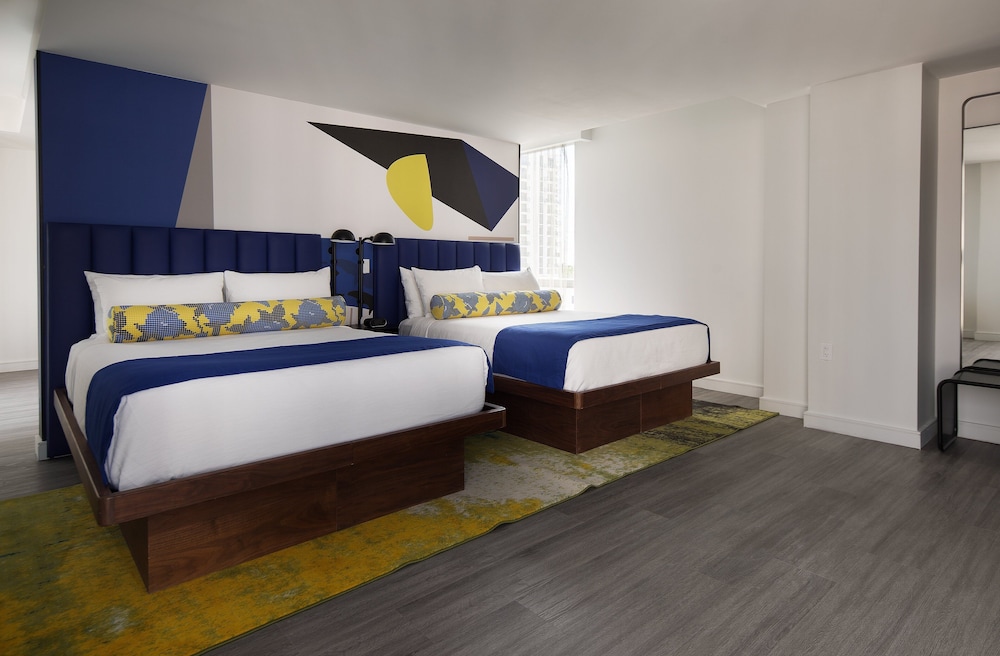 

Bari - Key Biscayne - Hotel Indigo Miami Brickell