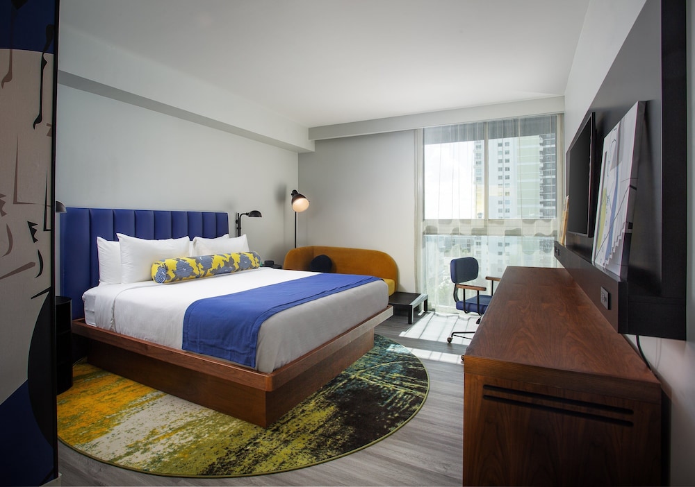 

Napoli - Key Biscayne - Hotel Indigo Miami Brickell