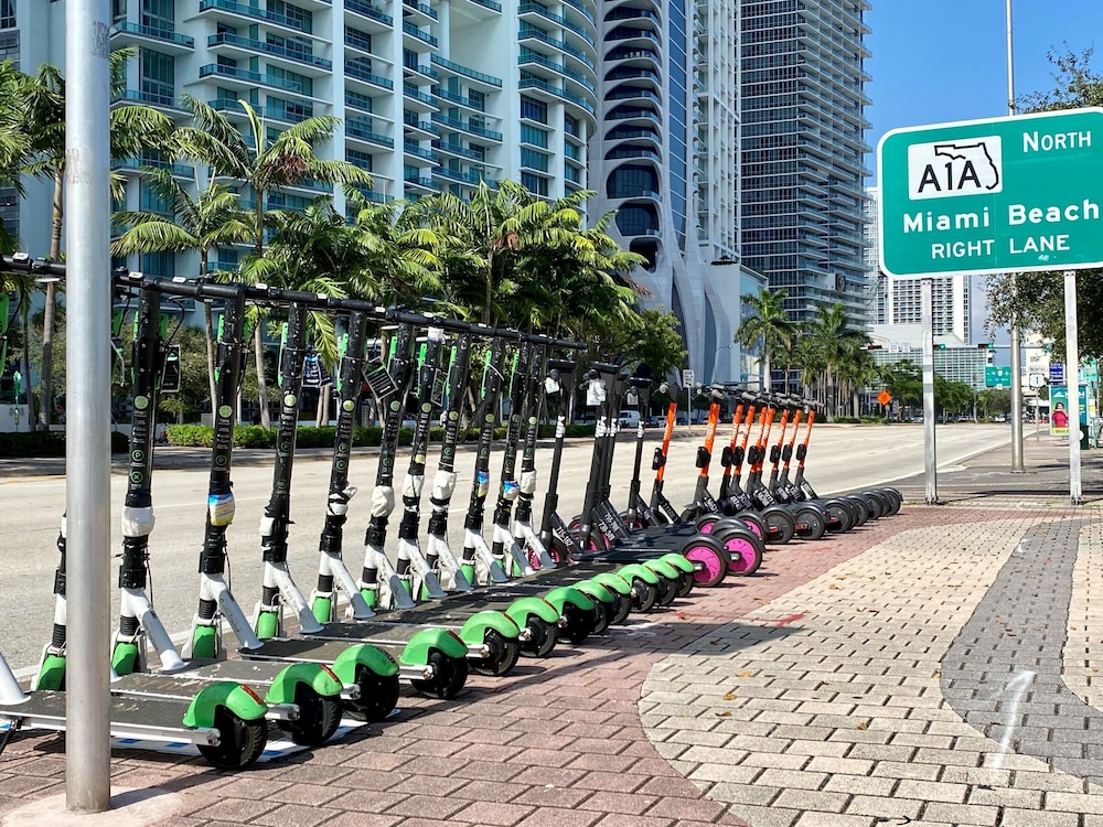 

Bologna - Key Biscayne - Hotel Indigo MIAMI BRICKELL