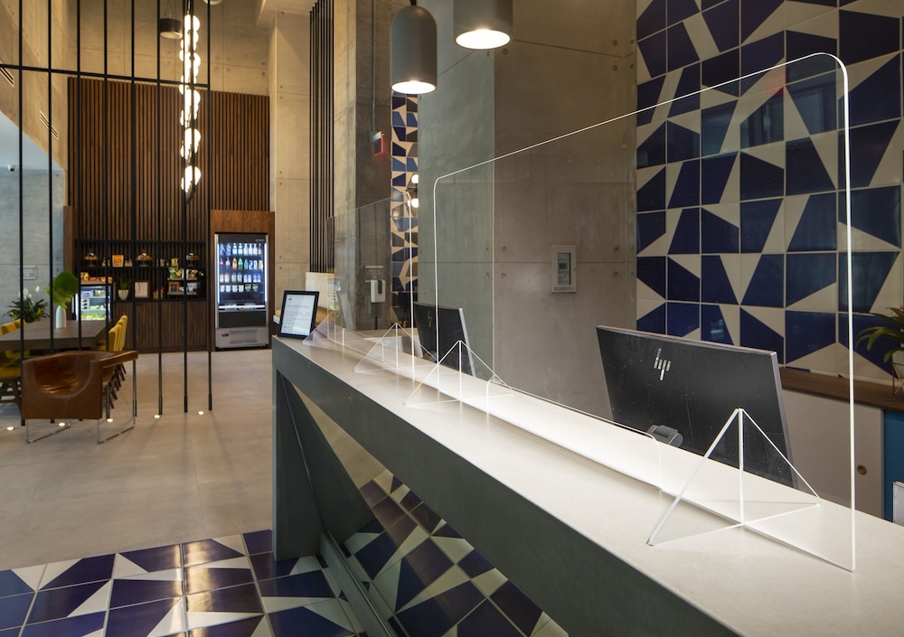 

Genova - Key Biscayne - Hotel Indigo Miami Brickell