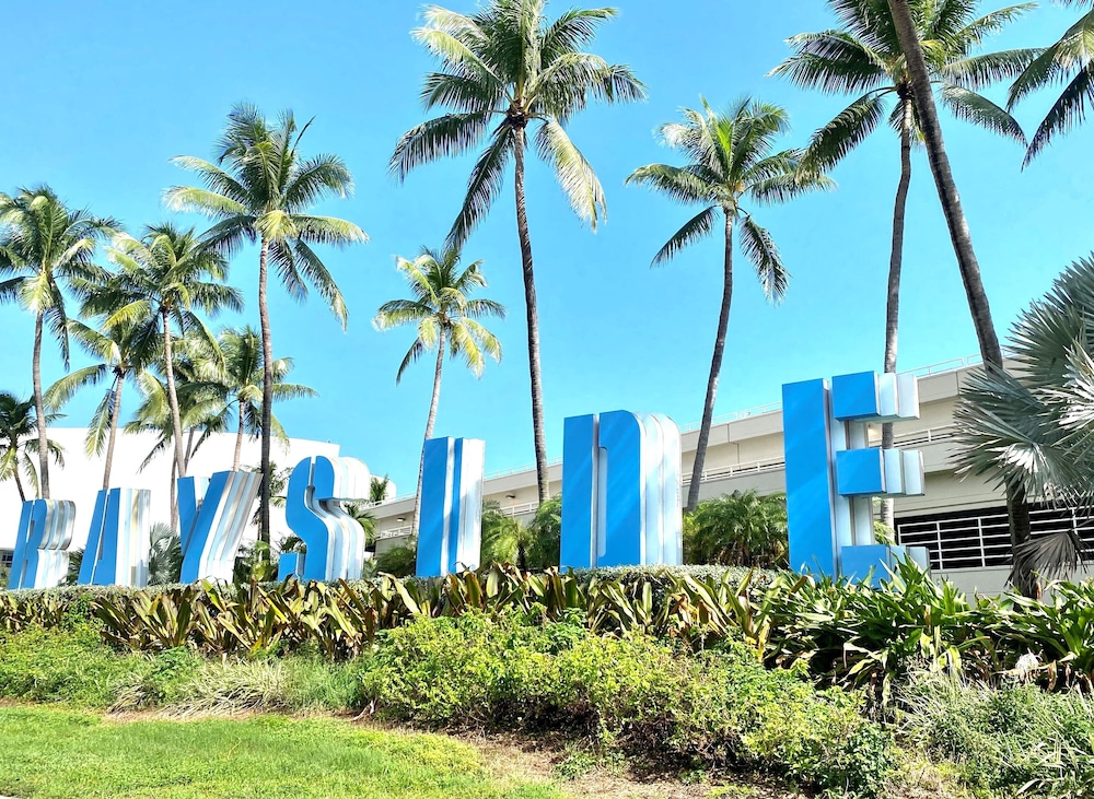 

Bari - Key Biscayne - Hotel Indigo Miami Brickell
