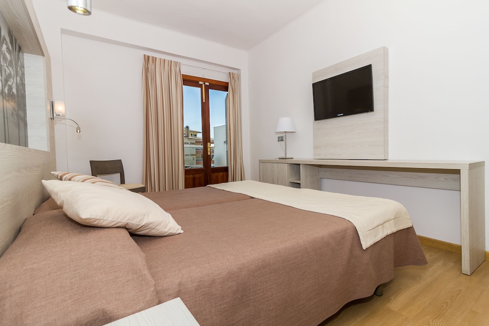

Bologna - Puerto De Alcudia, Mallorca - Eix Alcudia Hotel Adults Only