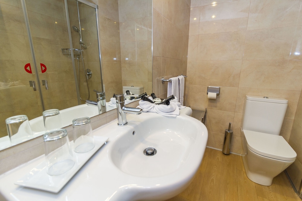 

Catania - Can Picafort - Eix Alcudia Hotel - Adults Only