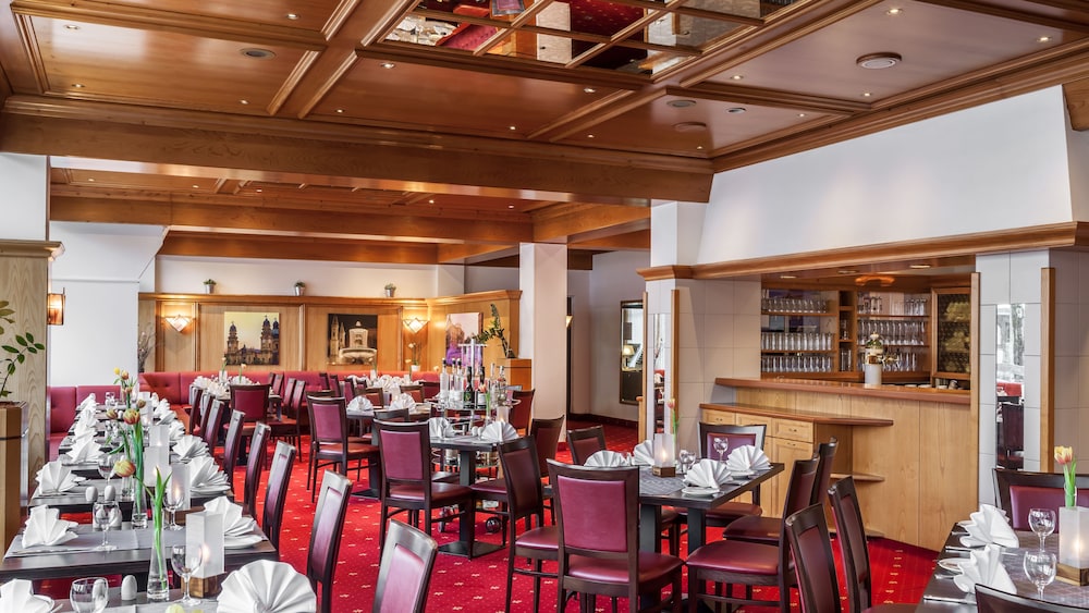 

Roma - Unterhaching - Holiday Inn MUNICH - SOUTH