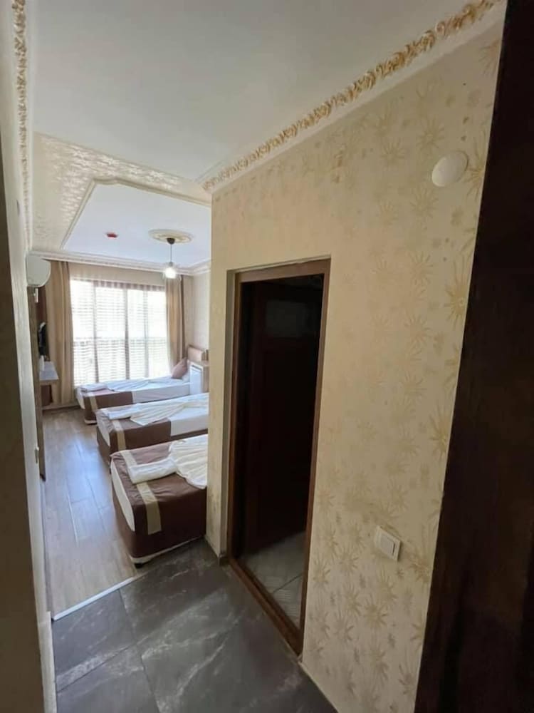 

Napoli - Antalya - Ozgur Hotel
