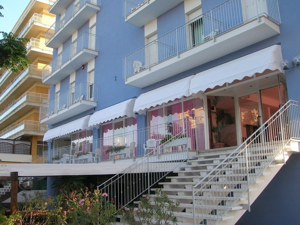 

Roma - Abruzzo e Marche - Hotel Continental