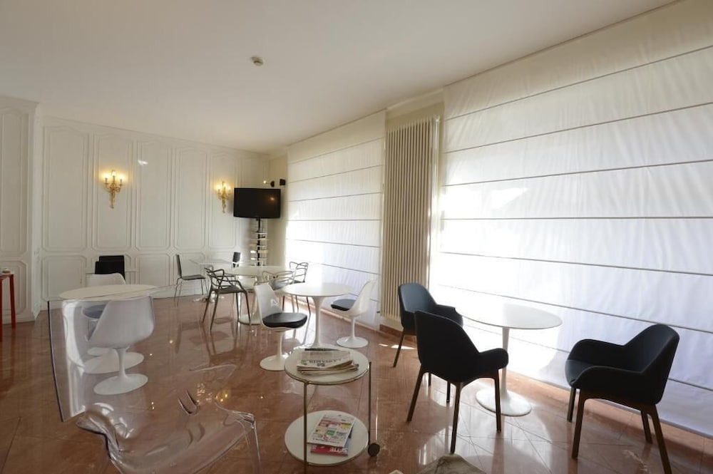 

Bologna - Torino - Hotel Tourist