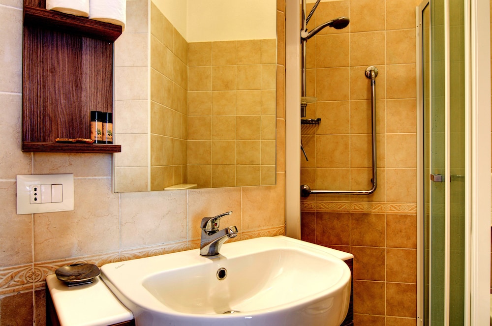 

Napoli - Sesto San Giovanni - Residenza Cenisio