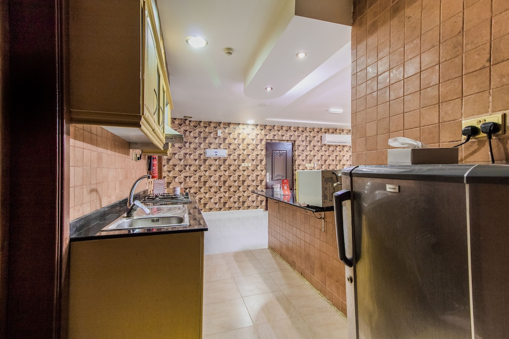 

Bologna - Muscat - OYO 109 Al Thabit Modern Hotel Apartment