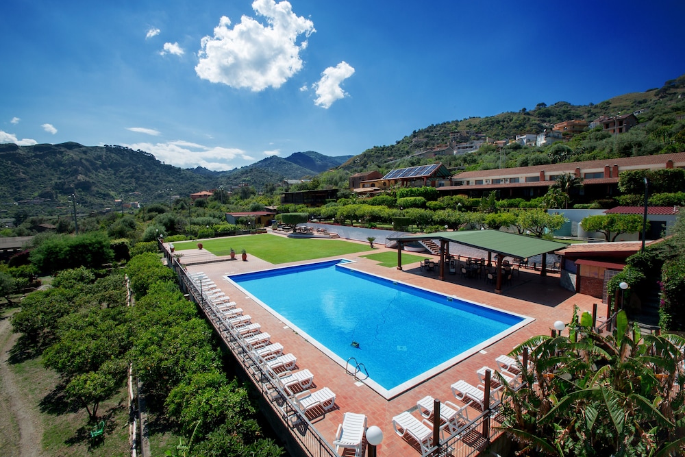 

Roma - Nizza di Sicilia - 'A Nuciara Park Hotel & Spa