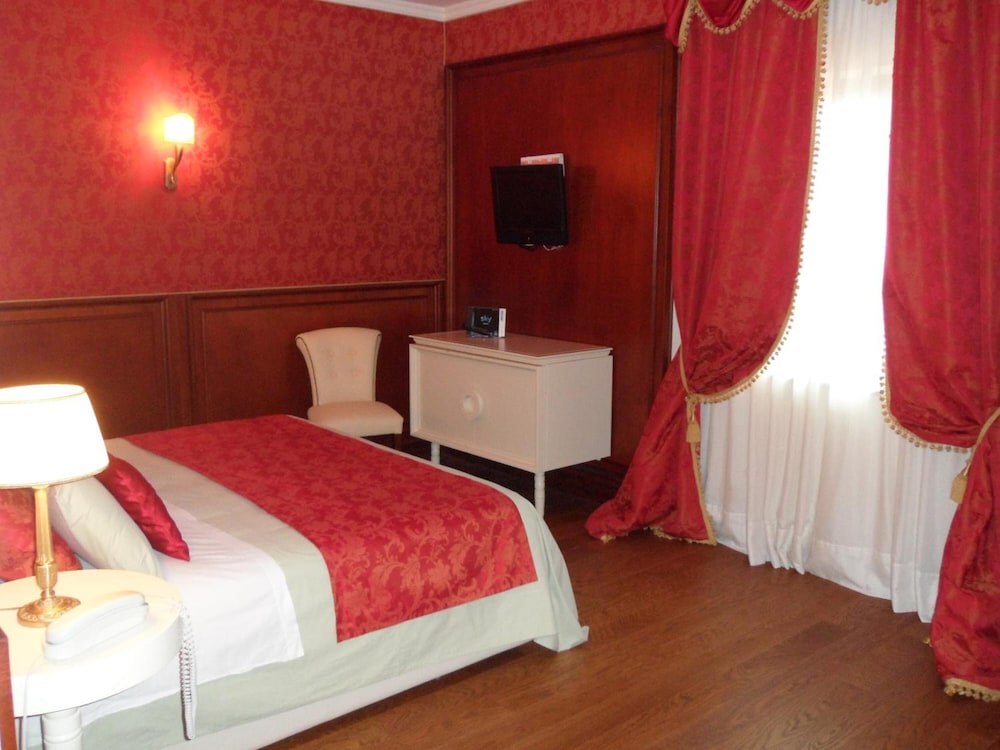 

Genova - Tindari - Hotel La Rosa Dei Venti
