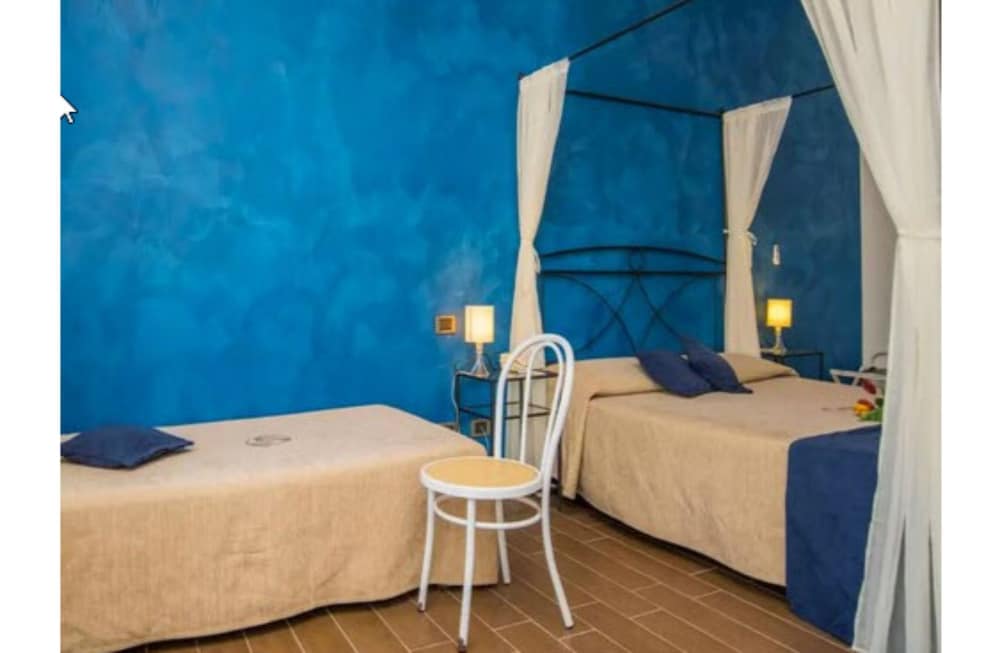 

Ancona - Noto - Hotel Noto Marina