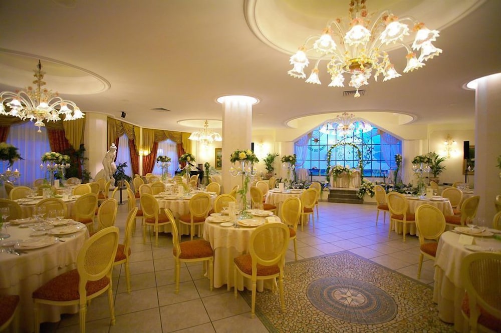 

Pescara - Tindari - Hotel La Rosa Dei Venti