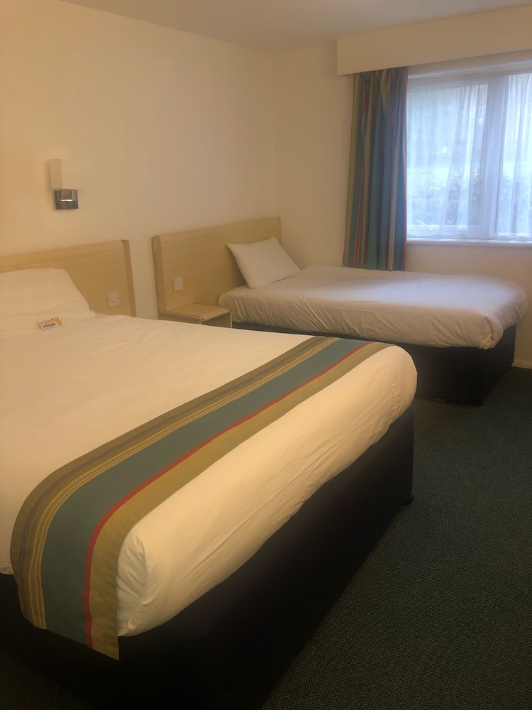

Pisa - Fleet - Days Inn By Wyndham Fleet M3