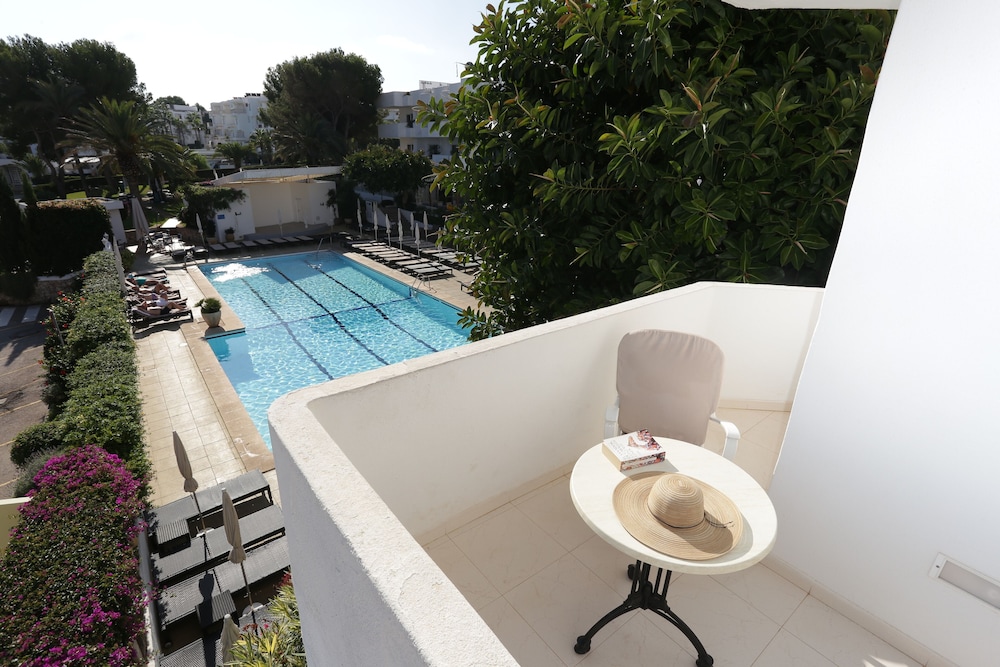 

Milano - Santanyi - Hotel Rocamarina - Adults Only