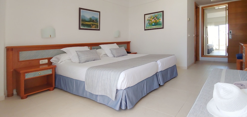 

Bologna - Santanyi - Hotel Rocamarina - Adults Only