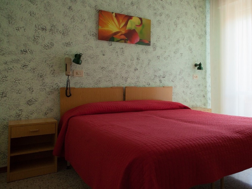 

Palermo - Riviera Romagnola, Mare Italia - Hotel Ausonia
