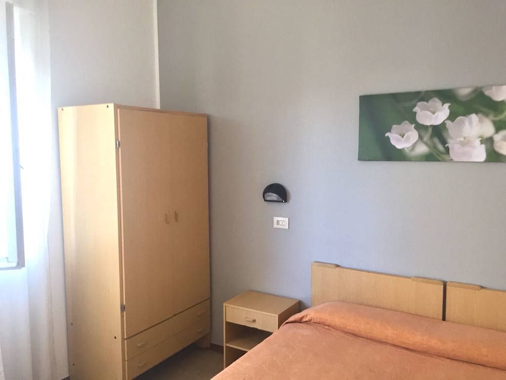 

Verona - Riviera Romagnola, Mare Italia - Hotel Ausonia